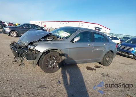 2013 Chrysler 200 Lx from USA, damaged, VIN 1C3CCBAB4DN691658